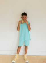 Load image into Gallery viewer, Everyday Shorts | Blue Raspberry Slush
