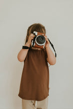 Load image into Gallery viewer, Basic Tee | Cocoa Brown
