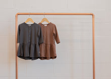 Load image into Gallery viewer, 3/4 Sleeve Peplum Top | Bronzed Rose
