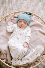 Load image into Gallery viewer, Infant Knot Hat | SS23
